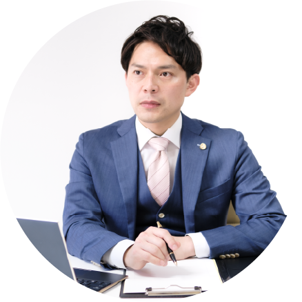 弁護士阿部竜司が代理をする様子